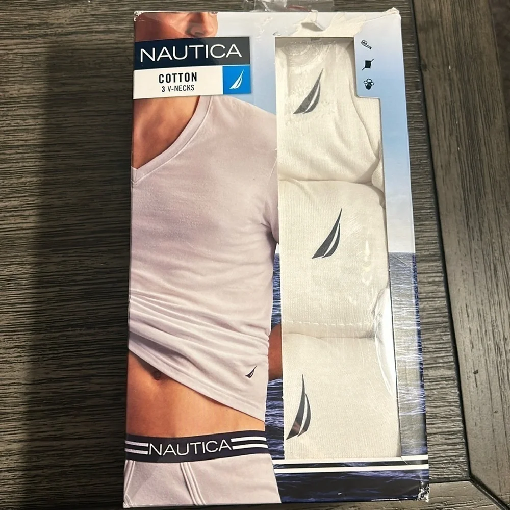 Nautica‎ Mens 3 Pack Cotton V-Neck Undershirts White Classic Fit Tagless L 42-44